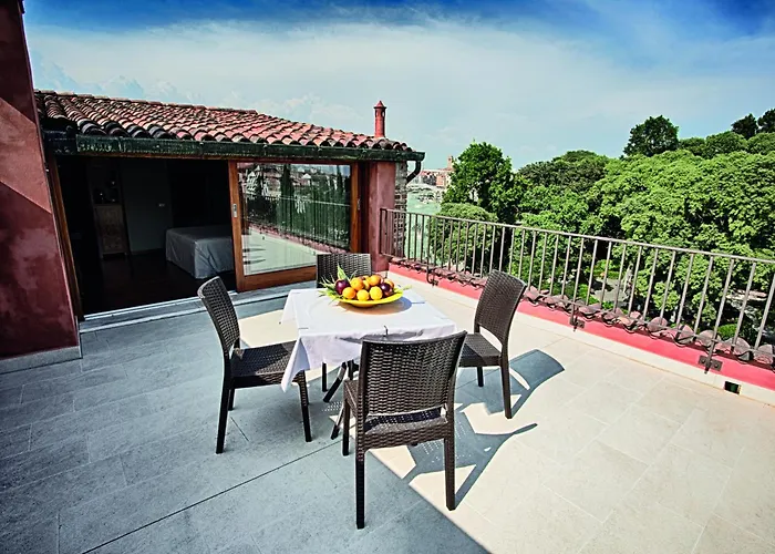 Hotel Santa Chiara